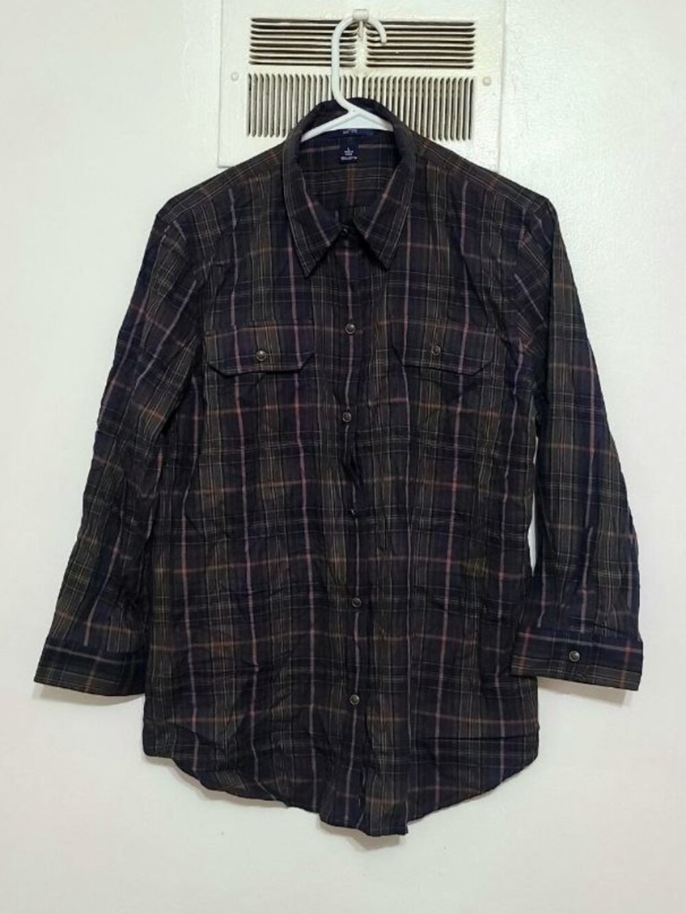 Plaid Button Shirt – Size L